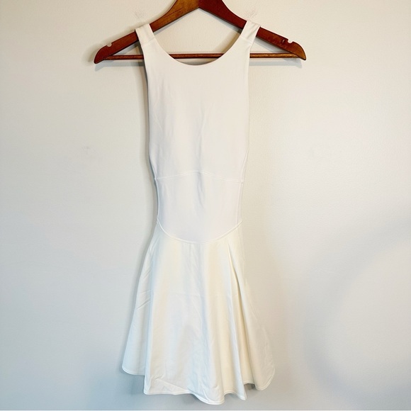 lululemon athletica Dresses & Skirts - Lululemon NWT White Court Crush Tennis Cottagecore Skort Dress Heritage, size 4